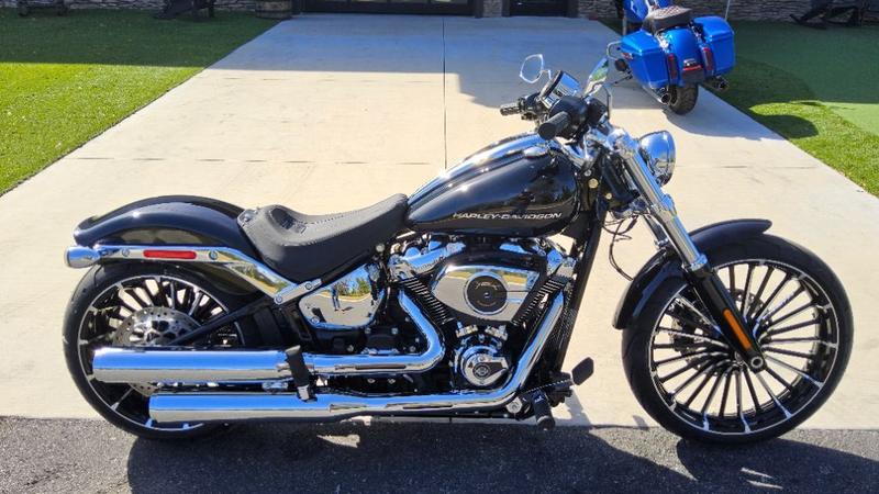 2025 Harley-Davidson Breakout